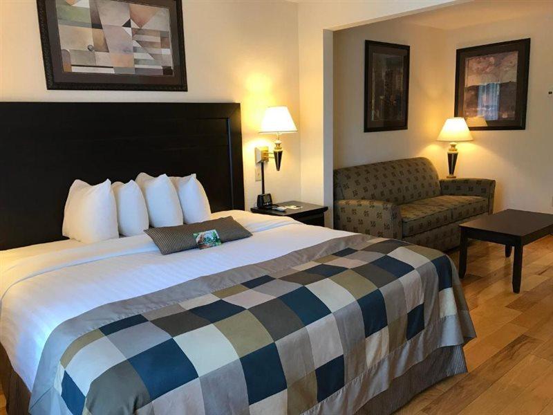 Hotel Wingate By Wyndham 3*