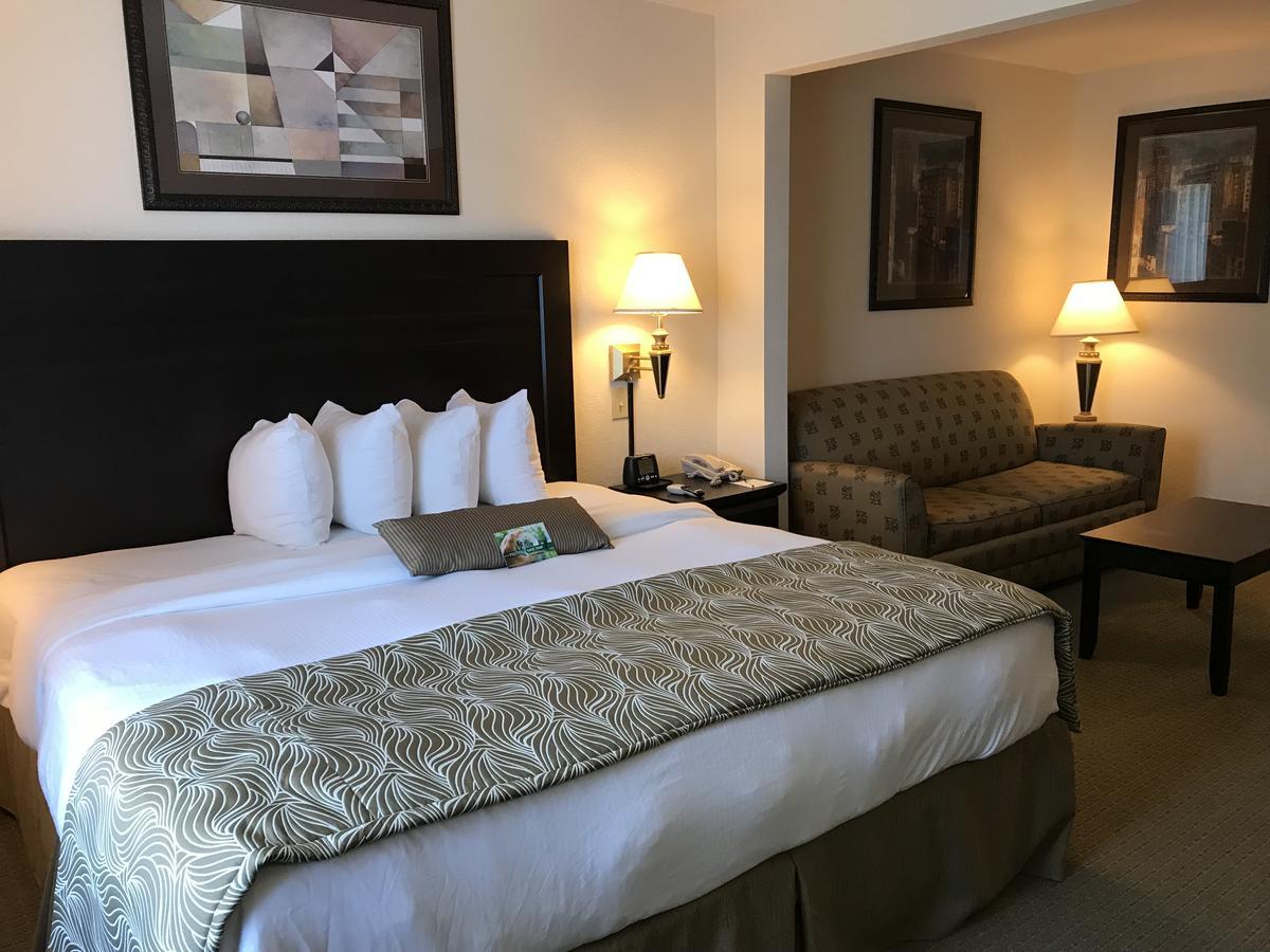 Wingate By Wyndham Hotel LaGrange